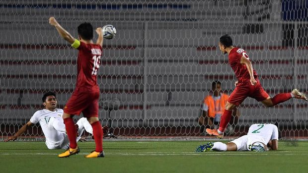 Indonesia kalah 1-2 di babak penyisihan grup.