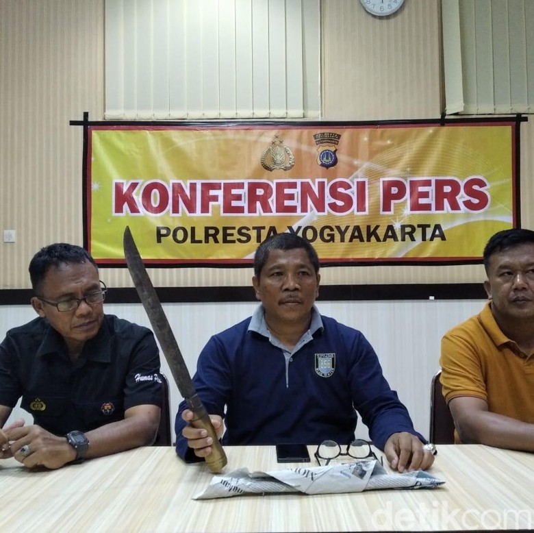 2 Pelajar Pelaku Klitih di Yogya Bergabung Geng Kekerasan 2 Pelajar Pelaku Klitih di Yogya Bergabung Geng Kekerasan