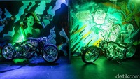 Beragam motor custom mejeng di Fantasy World. Fantasi World merupakan ruang mimpi untuk mengekspresikan diri. 