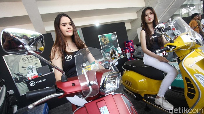 Para Wanita Cantik di IIMS Motobike Expo 2019 Para Wanita Cantik di IIMS Motobike Expo 2019