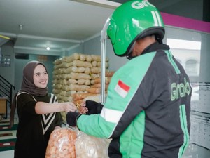 Pakai GrabExpress, Bisnis Kerupuk Kulit Mojang Bandung Laris Manis