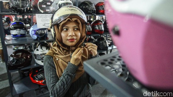 Helm Khusus Hijabers