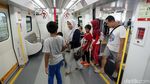 Naik LRT Jakarta Kini Cuma Bayar Rp 5.000