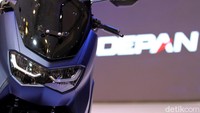 Yamaha akhirnya meluncurkan Nmax terbaru. Berbagai perubahan dialami skuter matik (skutik) bongsor andalan Yamaha tersebut.