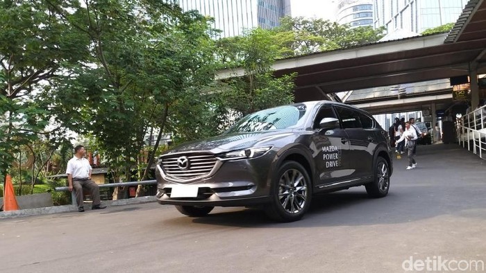 Mazda CX-8 Elite: SUV Mewah yang Bertabur Fitur Mazda CX-8 Elite: SUV Mewah yang Bertabur Fitur