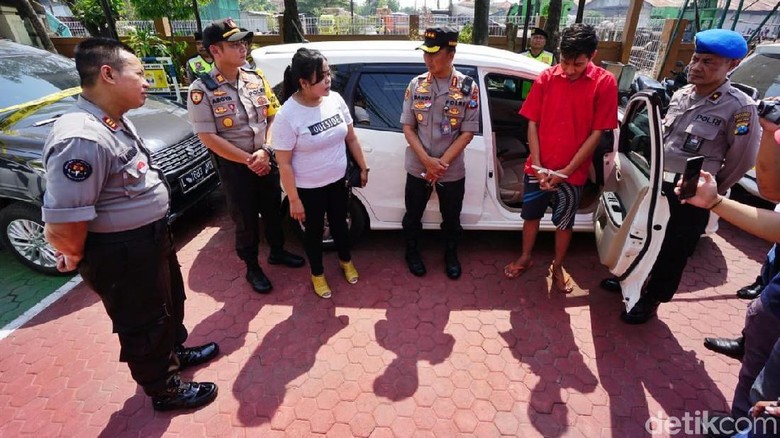 Terlilit utang, Mahasiswa di Surabaya Gelapkan Puluhan Kendaraan Terlilit utang, Mahasiswa di Surabaya Gelapkan Puluhan Kendaraan