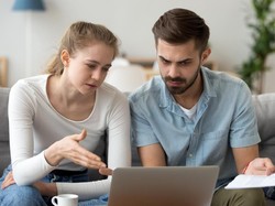 Ramalan Zodiak Cinta 18 Desember: Aries Tak Emosi, Gemini Jangan Pikir Negatif