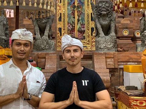 Pura yang Dikunjungi Jorge Lorenzo Punya Legenda Menyeramkan
