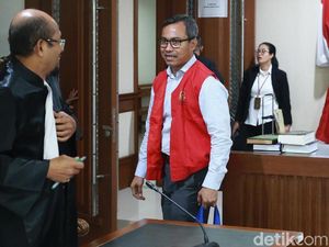 Sabet Hakim, Eks Pengacara Tomy Winata Divonis 6 Bulan Bui