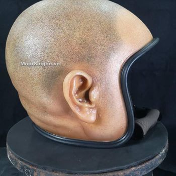 Waduh Helm Unik Bentuk Kepala Botak
