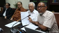 Sebelumnya Mahkamah Agung menolak kasasi atas perkara perdata Nomor 674/Pdt.G/2016/PN Jaksel.
