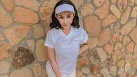 Dalam media sosialnya ia pun kerap tampil terbuka dan hanya sedikit penampilannya yang tertutup. Dok. Instagram/messyaiskandar25