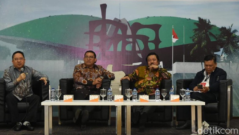 Fadli Zon: Wacana Presiden 3 Periode Matikan Demokrasi Fadli Zon: Wacana Presiden 3 Periode Matikan Demokrasi