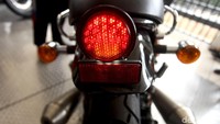 Khusus di IIMS Motobike Expo, 100 pembeli Cleveland S400 pertama bisa membawa pulang motor ini dengan potongan harga Rp 6 juta menjadi Rp 72 juta.