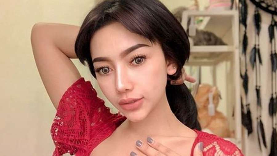 Penampilan Paling Tertutup Messya Iskandar si Model Seksi - Foto 7