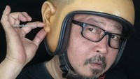 Dengan bentuknya yang unik tersebut, ternyata jumlah produksinya hanya dibuat terbatas. Helm open face atau ukuran 3/4 ini hanya diproduksi sebanyak 50 unit. Foto: Dok. Motosaigon
