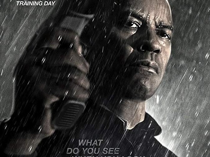 Film The Equalizer McCall (DENZEL WASHINGTON) takes out one of Slavis thugs (NASH EDGERTON) in Columbia Pictures THE EQUALIZER.