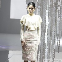 Ivan Gunawan menampilkan koleksi gaun mewah bergaya seksi dengan mengambil tema BELIEVE di IPMI Trend Show 2020, Senayan City, Rabu [6/11/2019]. Foto: Mohammad Abduh/Wolipop