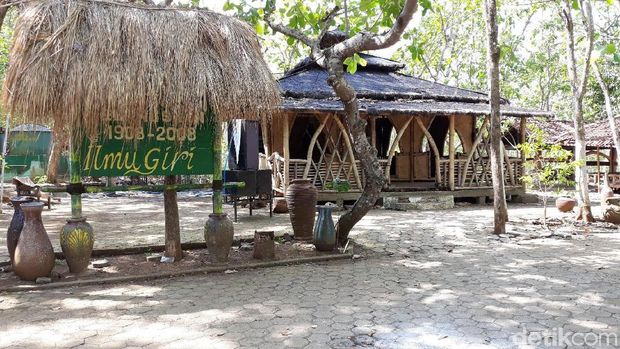 Musala lokasi mahasiswa tewas terperosok ke dalam sumur saat jadi imam salat di Bantul. 