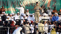 Anies sempat memberikan sambutan di acara tersebut. Ia mengapresiasi peserta reuni yang datang dengan tertib layaknya pelaksanaan reuni pada tahun sebelumnya.