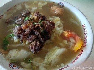 Sluurp! Kelezatan Soto Ayam Kampung 4 Generasi yang Bikin Nagih