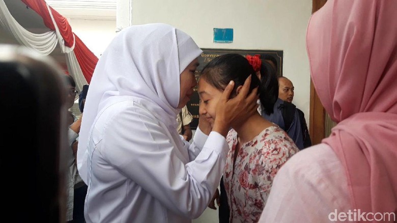 Khofifah Minta Pelatih yang Tuduh Shalfa Tak Perawan Minta Maaf Khofifah Minta Pelatih yang Tuduh Shalfa Tak Perawan Minta Maaf