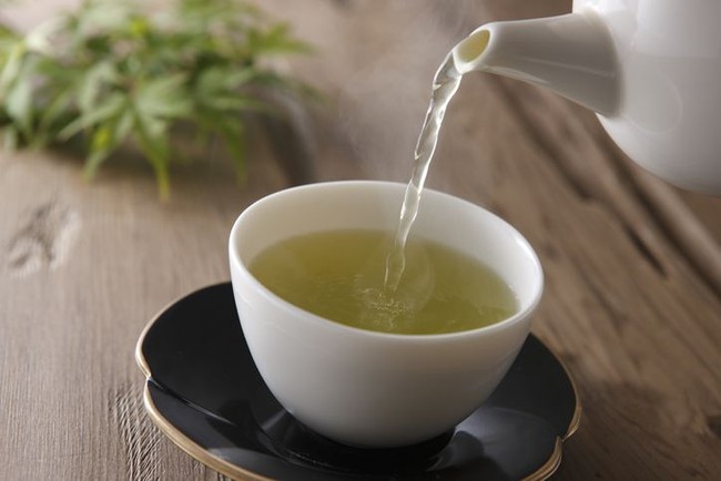 5 Alasan Kenapa Kamu Harus Mengganti Minum Kopi dengan Teh Hijau