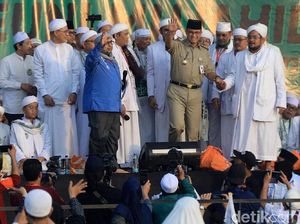 Anies Berseragam Dinas di Reuni 212, Kemendagri: Kan Gubernur Seluruh Warga