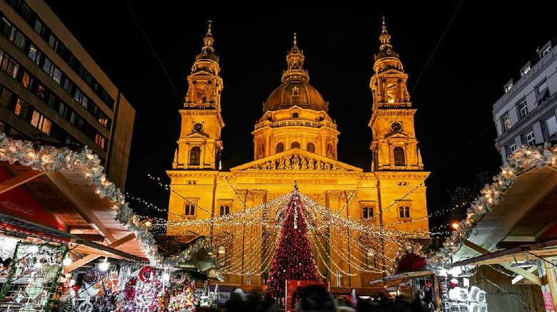 Pasar Natal di Budapest, Hongaria. (Foto: iStock) Pasar Natal di Budapest, Hongaria. (Foto: iStock)