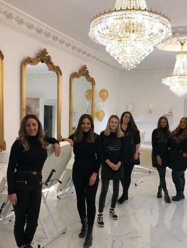 Salon Ini Berikan Perawatan Kecantikan Gratis untuk Penderita Kanker