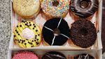 Donat Aneka Topping Ada Di Sini