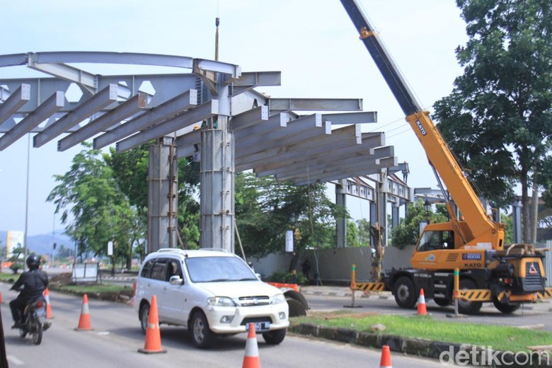 Skywalk Al Fathu Soreang Ditargetkan Rampung Akhir Tahun Skywalk Al Fathu Soreang Ditargetkan Rampung Akhir Tahun