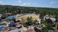Menara ini tepat berada di kawasan Pelabuhan Baa Rote, pelabuhan yang menyambut wisatawan yang masuk ke rote dengan jalur laut. (Syanti/detikcom)