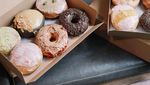 Donat Aneka Topping Ada Di Sini