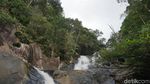 Foto: Air Terjun Cantik di Perbatasan Indonesia-Malaysia