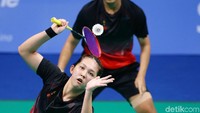 Kekalahan Indonesia dipastikan setelah nomor ganda gagal menyumbang poin. Siti Fadia Silva Ramadhanti/Ribka Sugiarto takluk 8-12 dan 17-21 dari Chayanit Chaladchalam/Phataimas Muenwong.