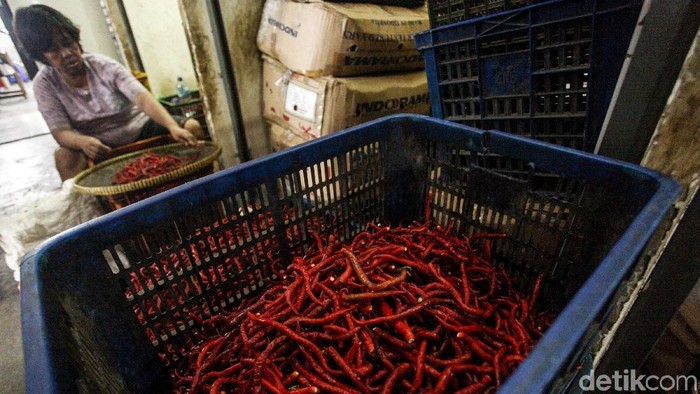 Badan Pusat Statistik mencatat angka inflasi selama November 2019 sebesar 0,14%. Kenaikan harga bawang ikut memicu inflasi sepanjang bulan ini.