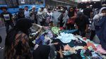 Menolak Direlokasi, PKL Senen Bertahan di Trotoar