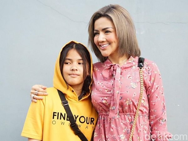 Barbie Kumalasari Terus Ajak Anak Muncul di Televisi