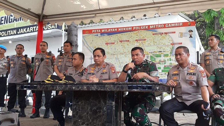 Ledakan Granat Asap di Monas, Pangdam Jaya: Ini Bukan Hal Luar Biasa Ledakan Granat Asap di Monas, Pangdam Jaya: Ini Bukan Hal Luar Biasa