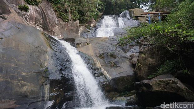 air terjun paramayo