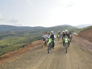 Dijajal Bupati Bermotor Trail, Ini Jalur Baru Wilayah Terisolir Seko Lutra