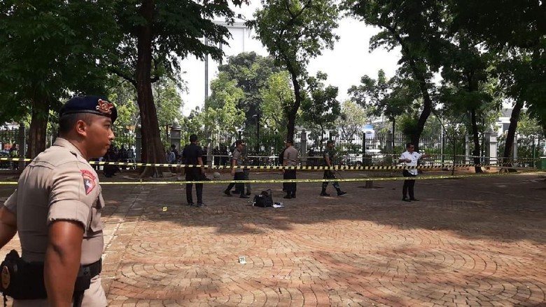 4 Hal yang Diketahui dari Ledakan Granat di Monas Pagi Ini 4 Hal yang Diketahui dari Ledakan Granat di Monas Pagi Ini