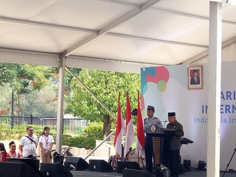 Buka Peringatan Hari Disabilitas, Maruf Cerita Sosok Stafsus Angkie Yudistia Buka Peringatan Hari Disabilitas, Maruf Cerita Sosok Stafsus Angkie Yudistia