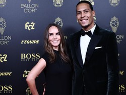 Rike Nooitgedagt dan Van Dijk sudah menjalin hubungan sejak mereka masih sangat muda. Ketika itu Van Dijk masih bermain di Belanda. (Anne-Christine POUJOULAT / AFP)