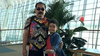 Suaminya itu disebutnya sangat sayang dengan putranya dan tak pernah mau memarahinya. Dok. instagram