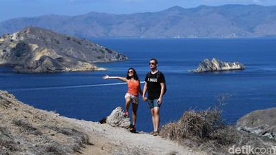 Terpikat Indahnya Panorama Alam Pulau Padar