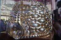 Cincin emas terbesar dunia