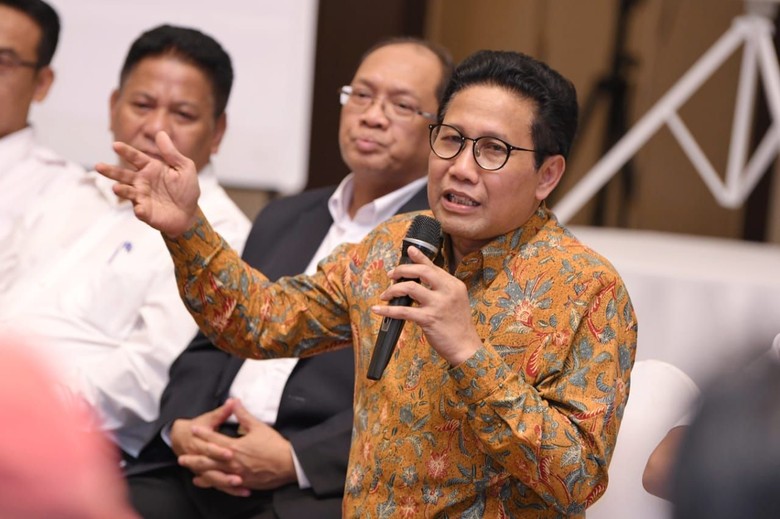 Terinspirasi Lagu Koes Plus, Mendes Ingin Desa Jadi Tanah Surga Terinspirasi Lagu Koes Plus, Mendes Ingin Desa Jadi Tanah Surga