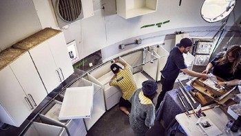 Temboknya yang melingkar menurut Levenborn menghadirkan tantangan tersendiri karena harus ringan tapi juga kuat. Foto: Ikea